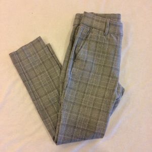GAP Signature Skinny Ankle Slacks